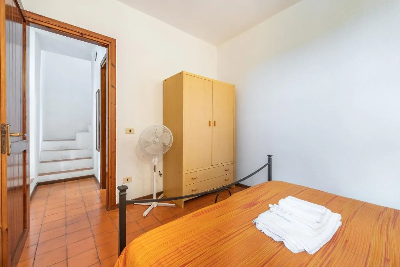 Accu Is Prezzus D Fronte Mare Apartamento Villasimius Itália