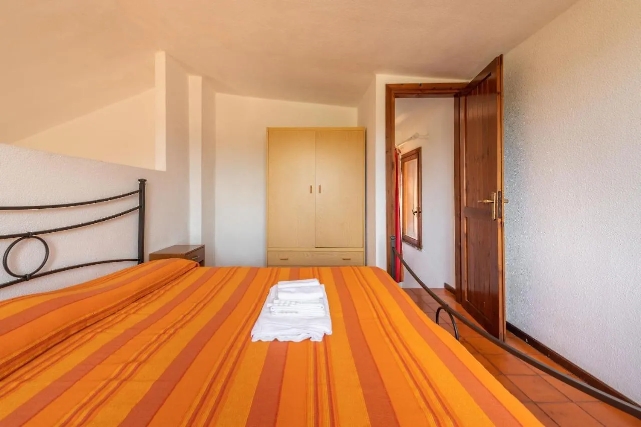 Accu Is Prezzus D Fronte Mare Apartamento Villasimius Itália