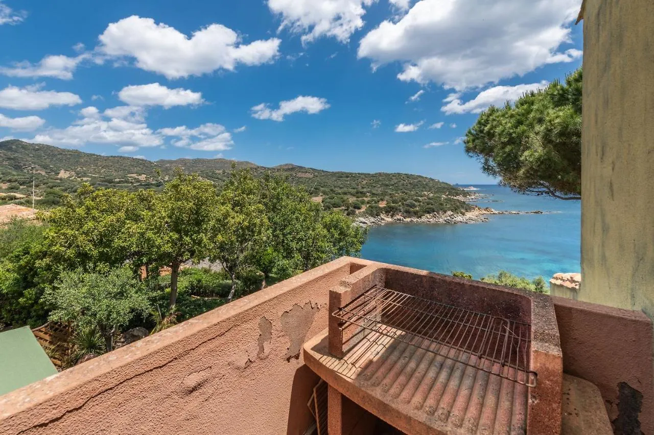 Accu Is Prezzus D Fronte Mare Apartamento Villasimius 0*,  Itália
