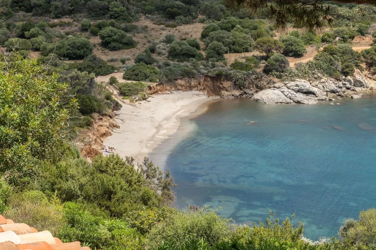 Accu Is Prezzus D Fronte Mare Apartamento Villasimius